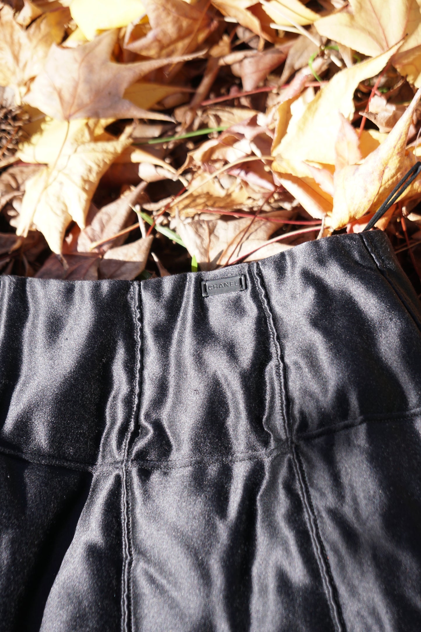Chanel checkered quilted silk skirt
