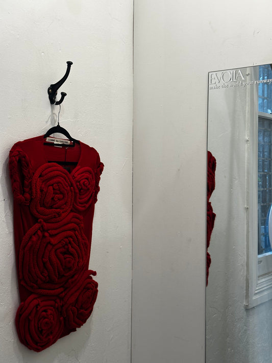 Comme Des Garcons Rose Embroidered 3D Sless Knit Top