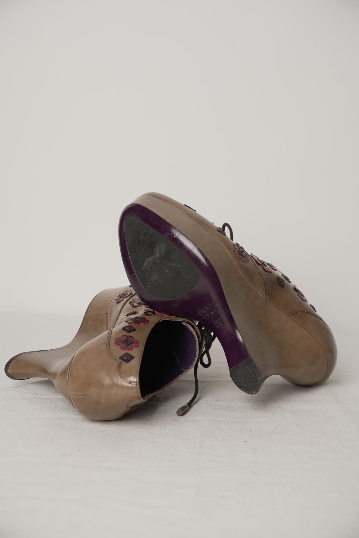Prada Taupe Leather Flower Motif Wedge Pumps Sz36 FW2012