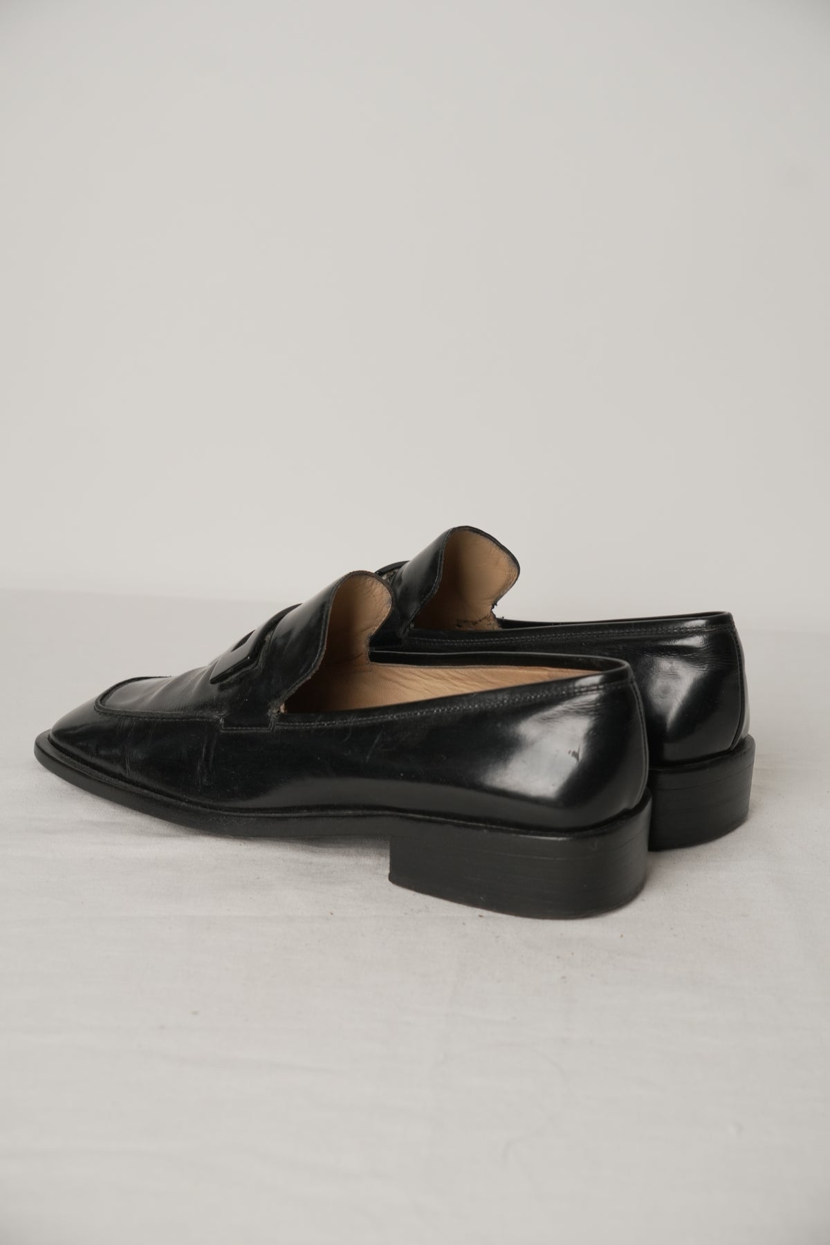 Gucci Black Leather Metal Logo Loafer Mens Sz8.5 (US)