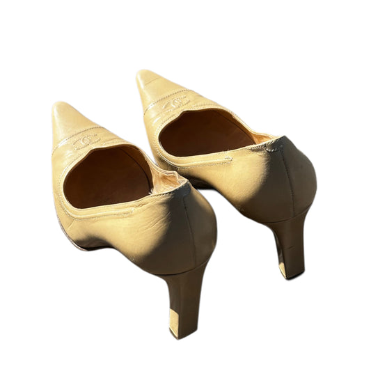 Chanel Nude Point Curved Heels Sz 36.5