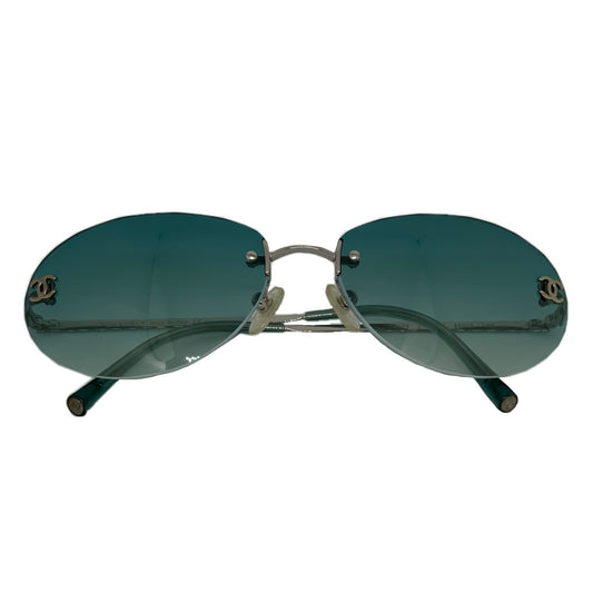 Chanel Cat Eye CC Logo Blue gradient Sunglasses