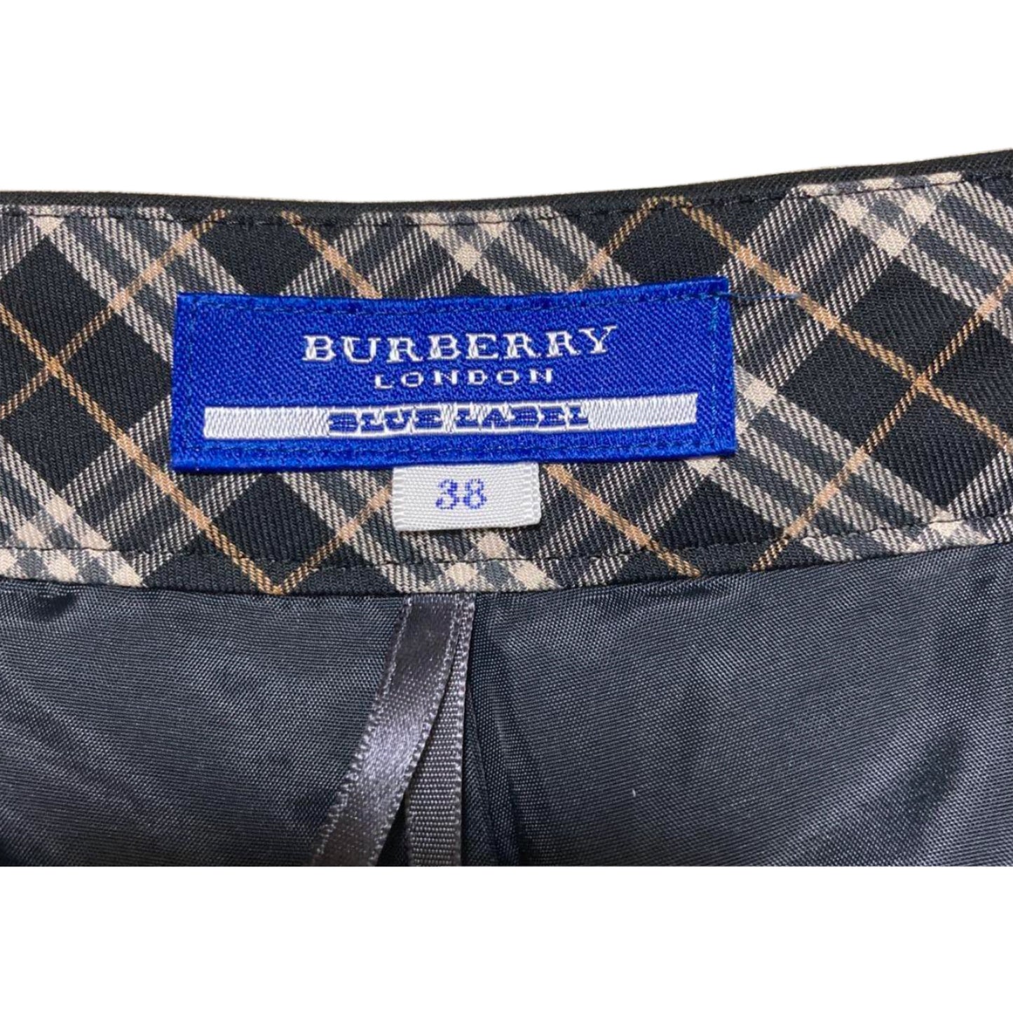 Burberry London Double Buckle Waist High Waist Shorts