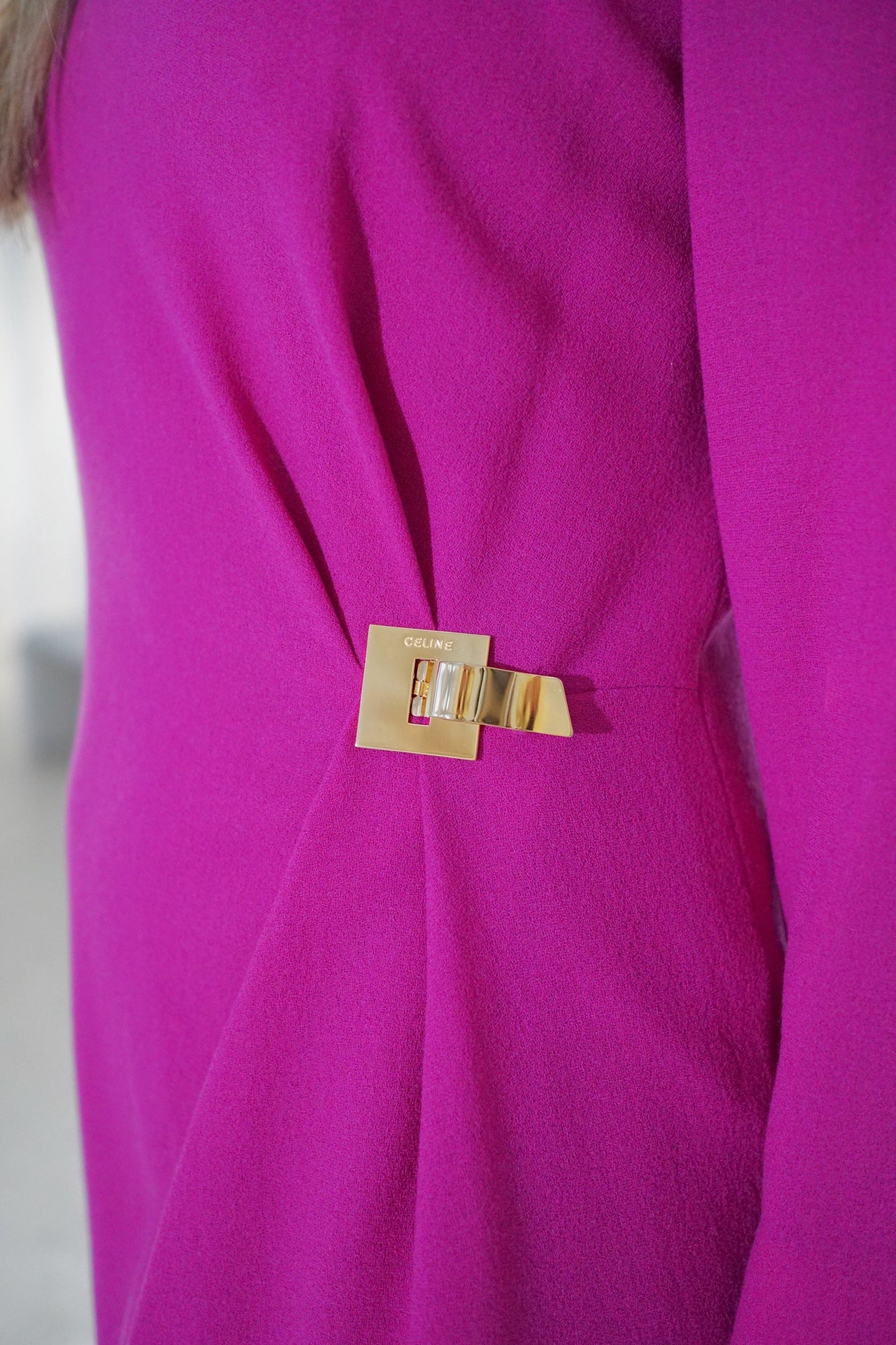 Celine 3/4 Sleeve Fuschia Pink LS Shift Dress w Gold Metal Buckle