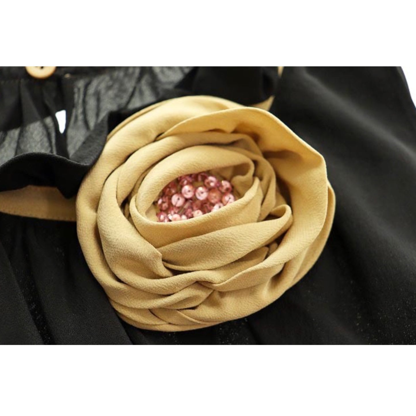 Moschino Cheap And Chic Floral Corsage Nek Sless Blouse