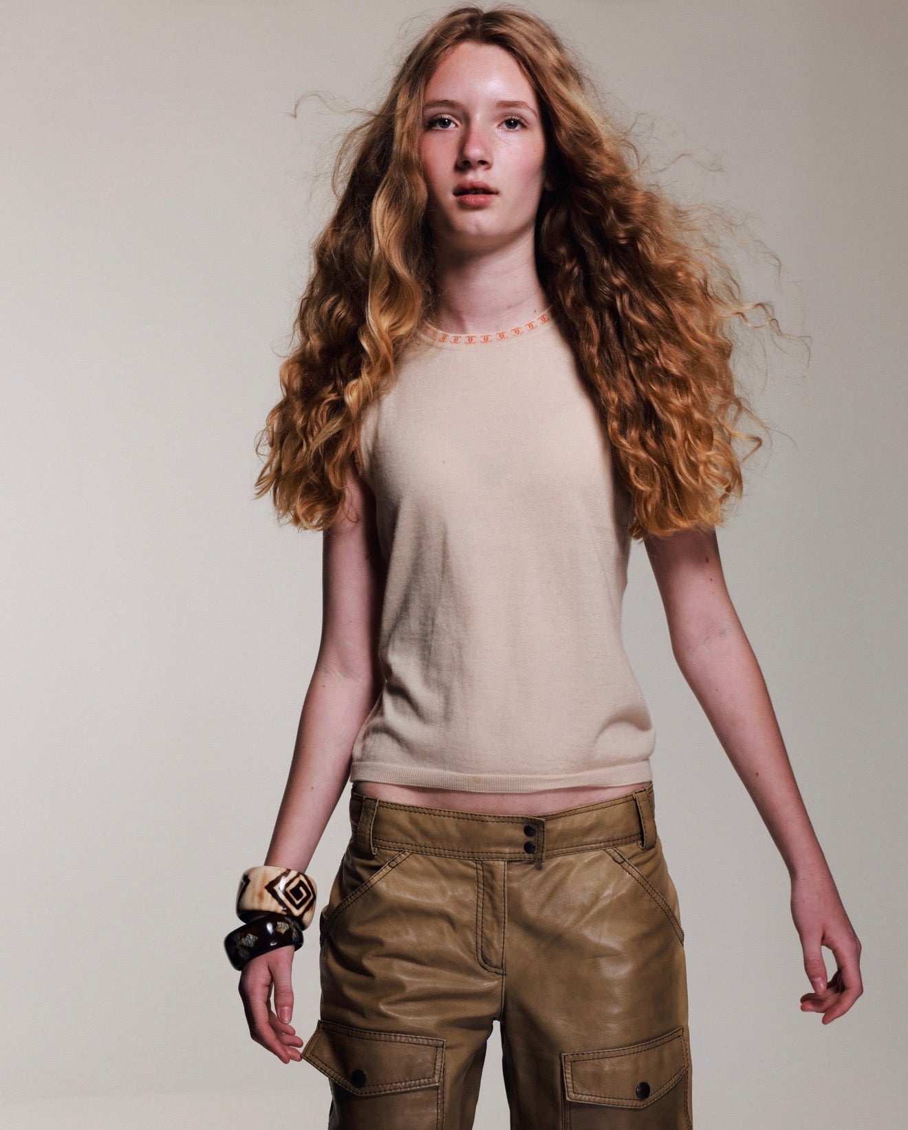 Chanel Cashmere Logo Hem Sless Knit Top