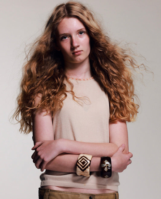 Chanel Cashmere Logo Hem Sless Knit Top