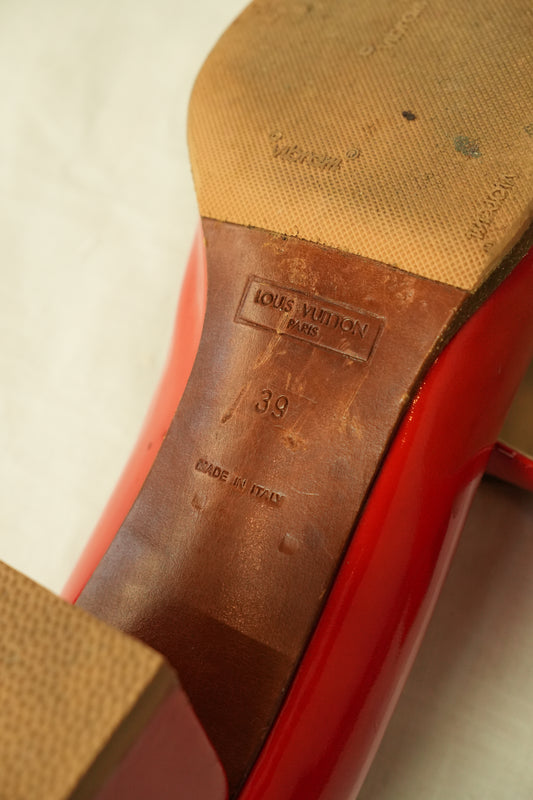Louis Vuitton Vernis Red Ballet Pump sz 39