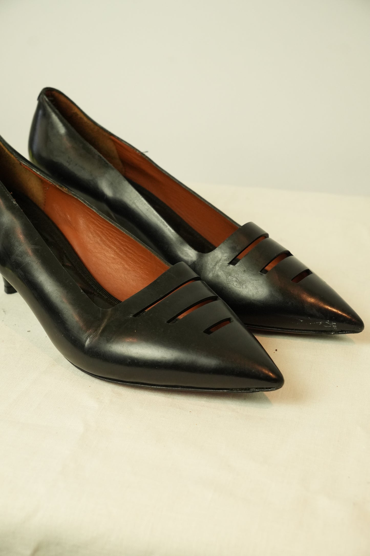 Celine Kitten Heel w Point Toe Sz 38.5