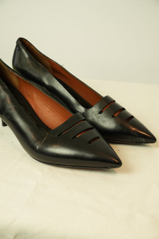 Celine Kitten Heel w Point Toe Sz 38.5