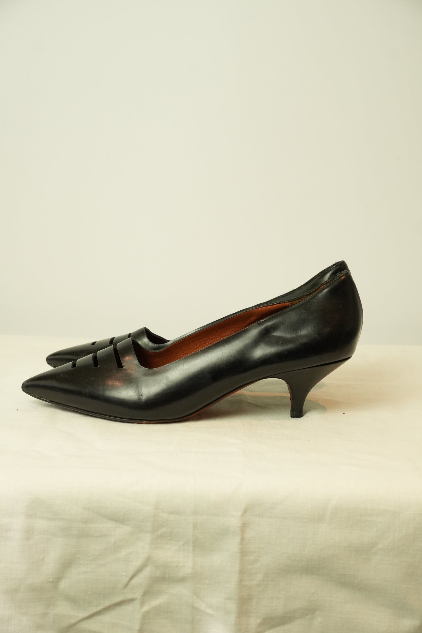 Celine Kitten Heel w Point Toe Sz 38.5