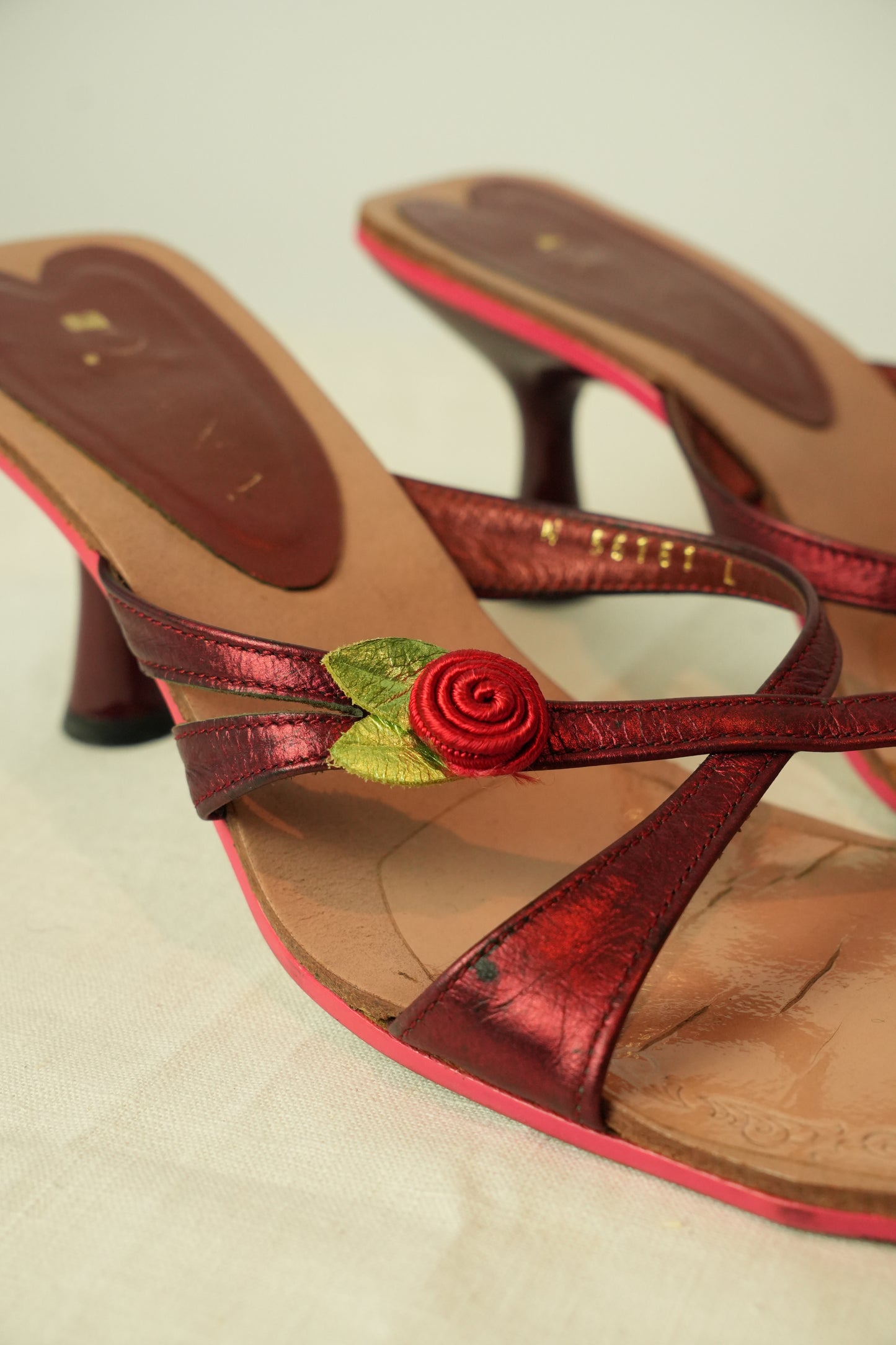 Rose Motif Criss Cross Sandal Heels Sz L/36.5
