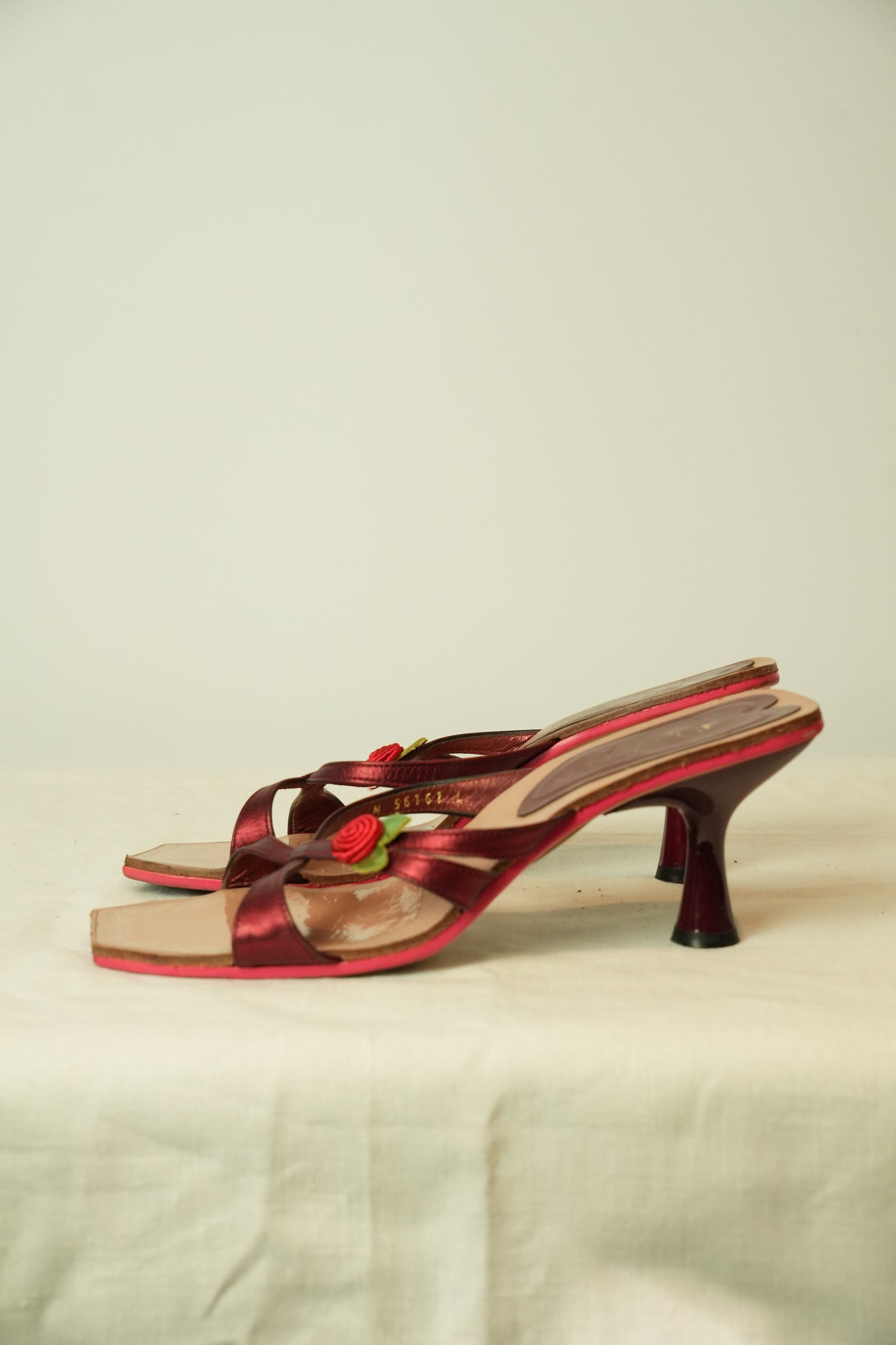 Rose Motif Criss Cross Sandal Heels Sz L/36.5