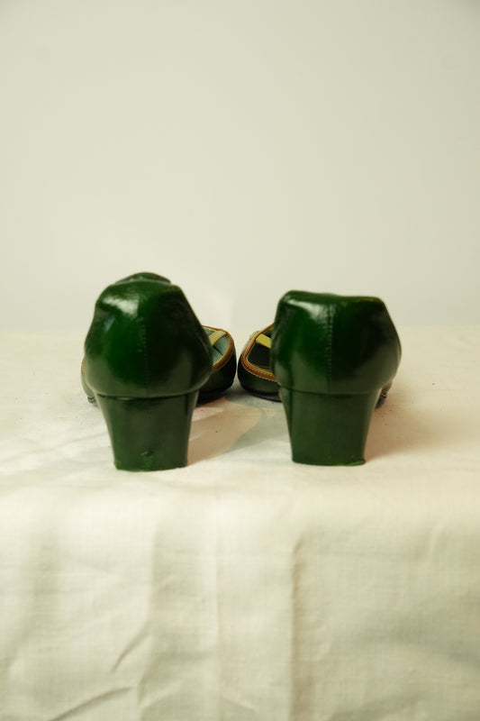 Sigerson Morrison Green Patent Leather Point Toe Kitten Heels Sz 7.5