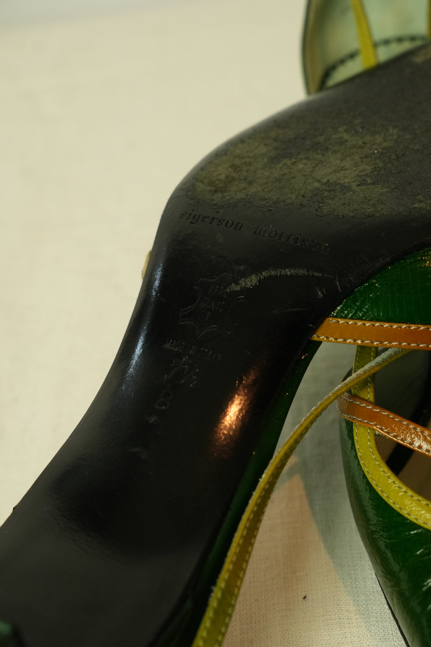 Sigerson Morrison Green Patent Leather Point Toe Kitten Heels Sz 7.5