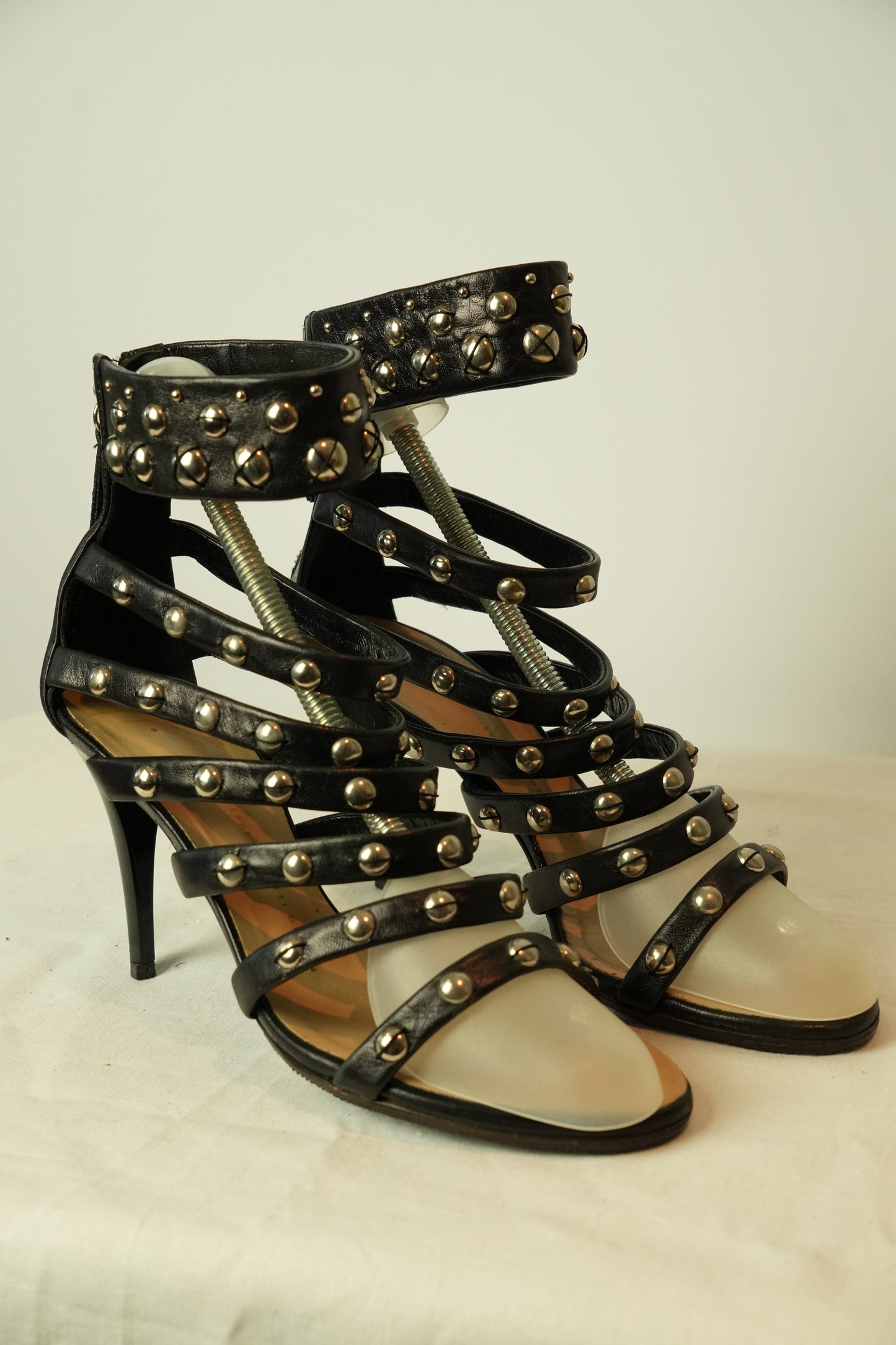 Giuseppe Zanotti Studded Strappy Zipback Heels Sz 39
