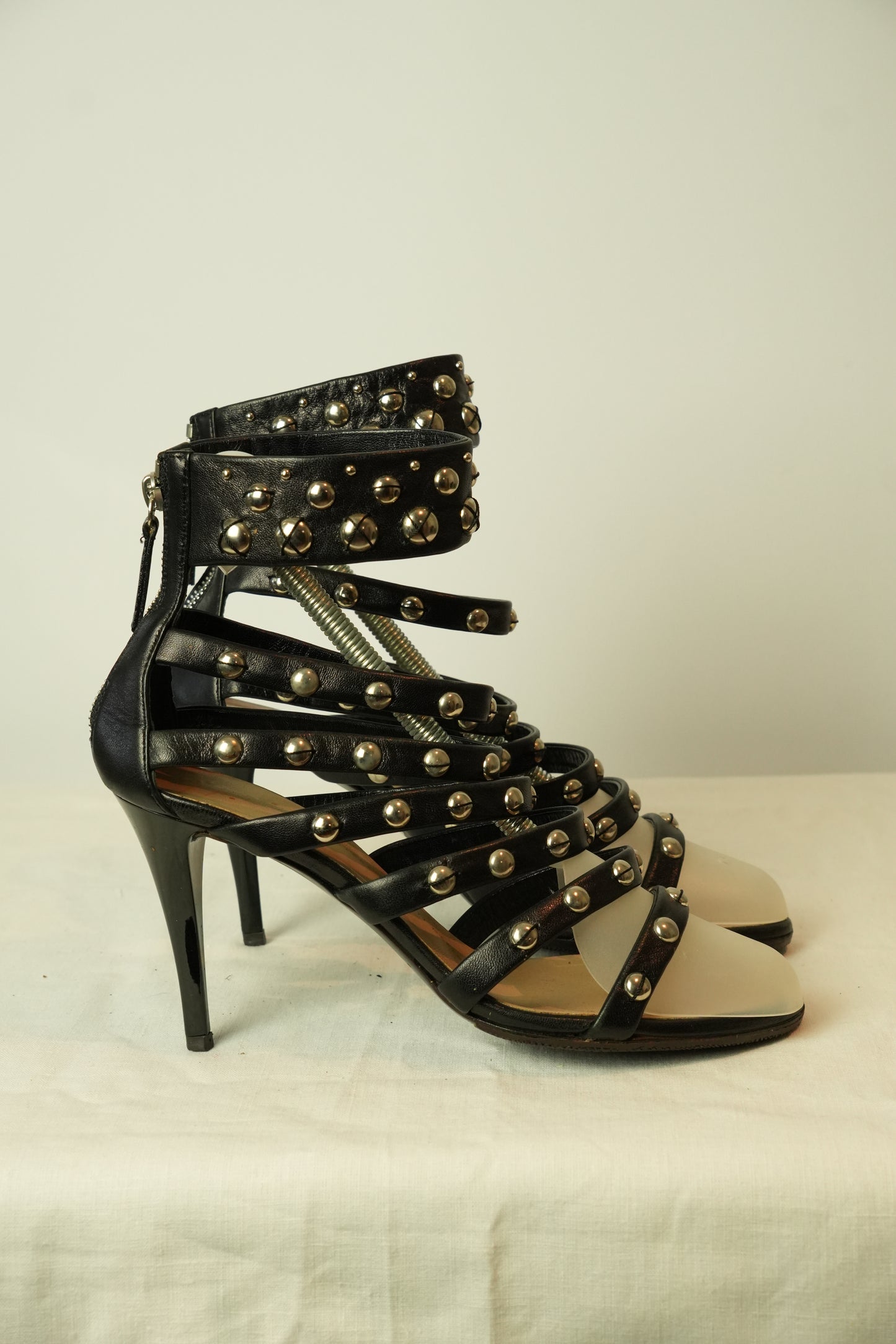 Giuseppe Zanotti Studded Strappy Zipback Heels Sz 39