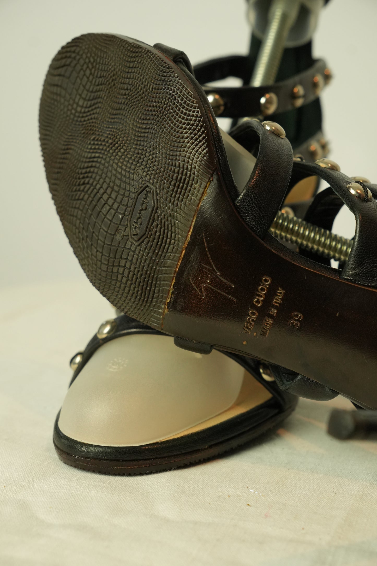 Giuseppe Zanotti Studded Strappy Zipback Heels Sz 39