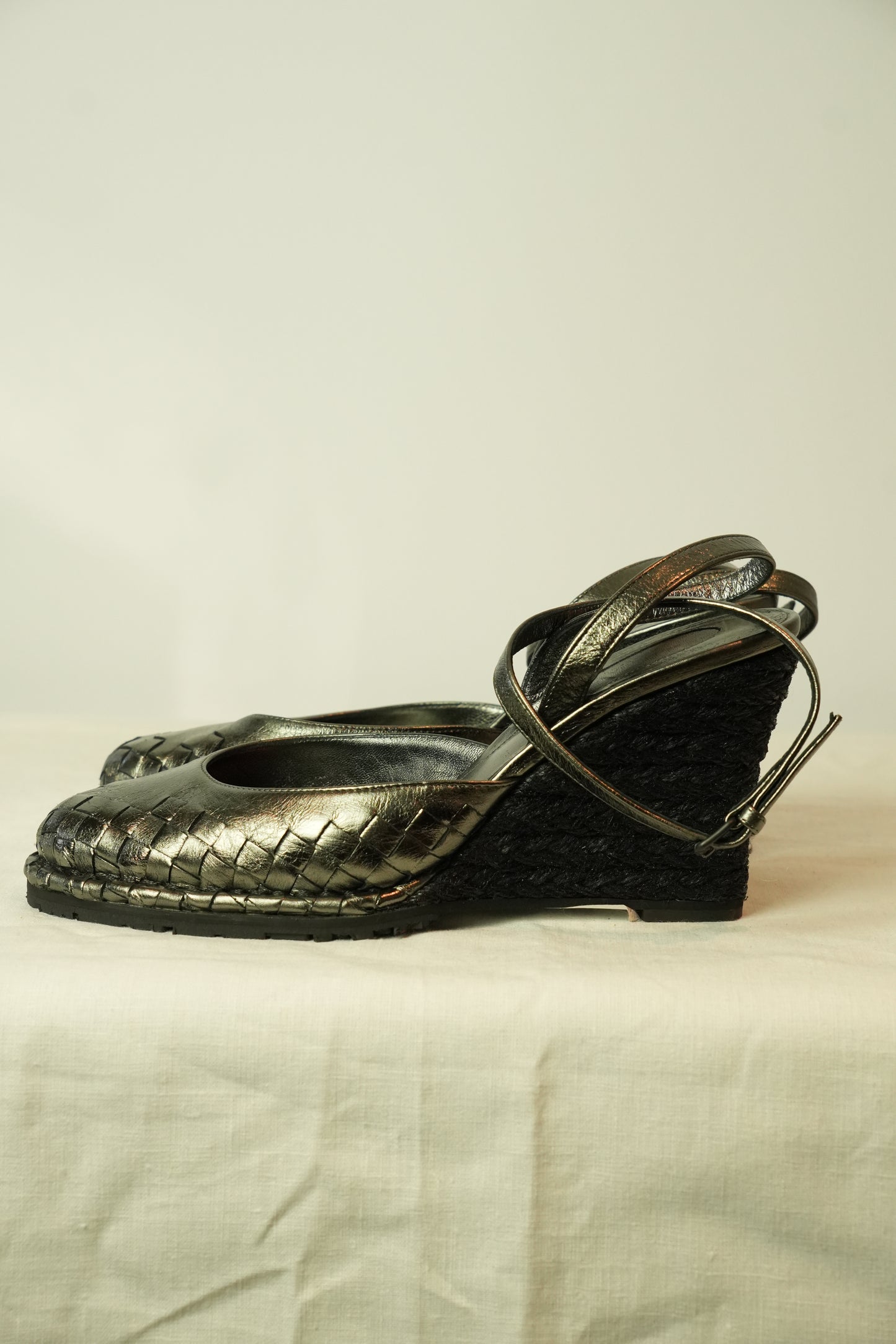 Bottega Veneta Intrecciato Woven Wedge Sandals Sz 37