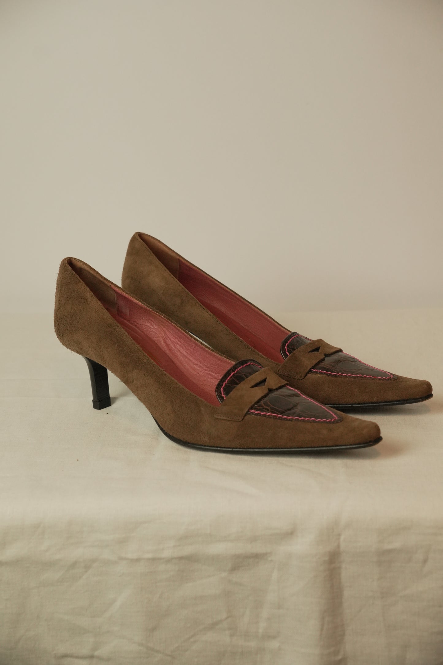 Brown Point Toe Made In Italy Kitten Heels Sz 39.5