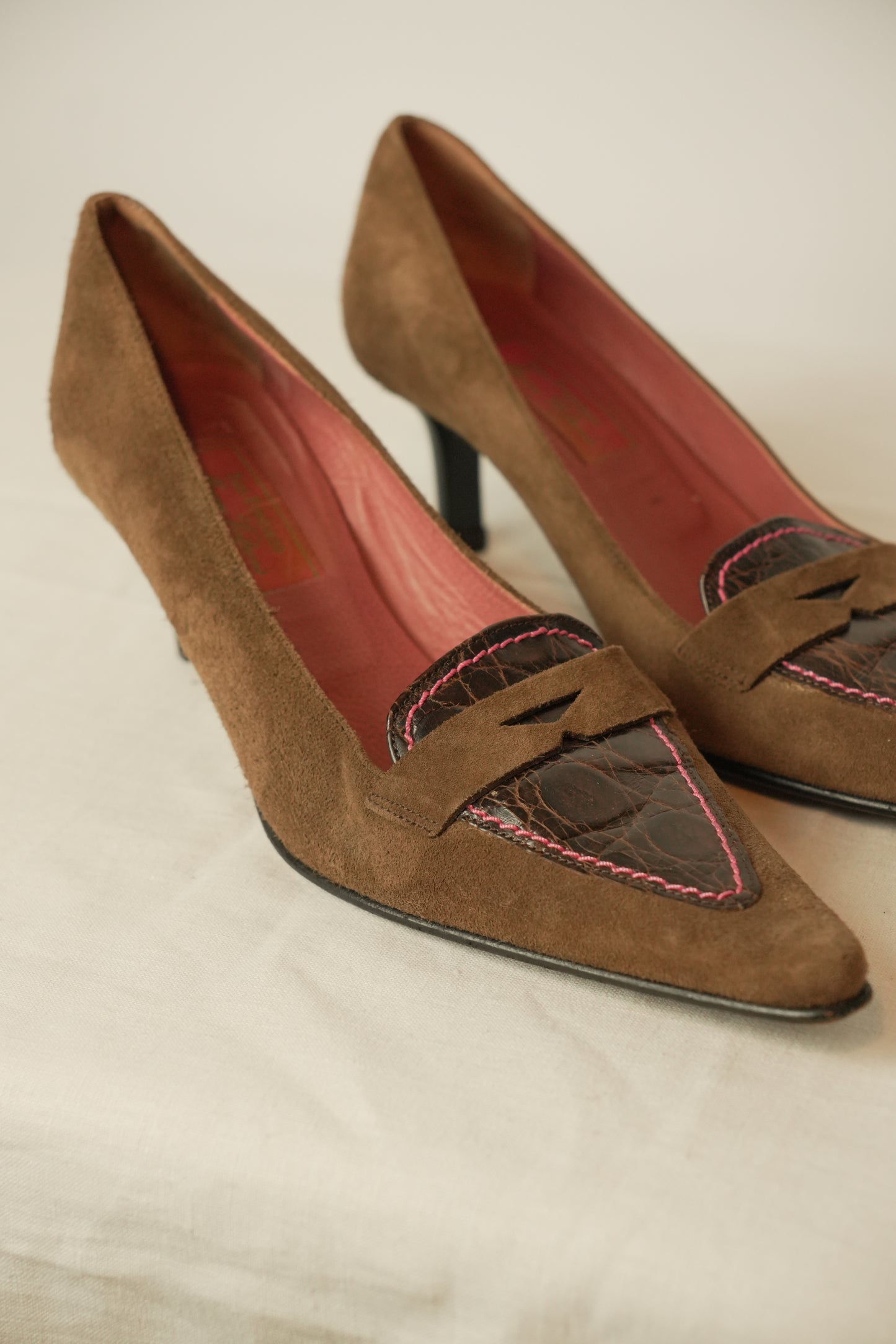 Brown Point Toe Made In Italy Kitten Heels Sz 39.5