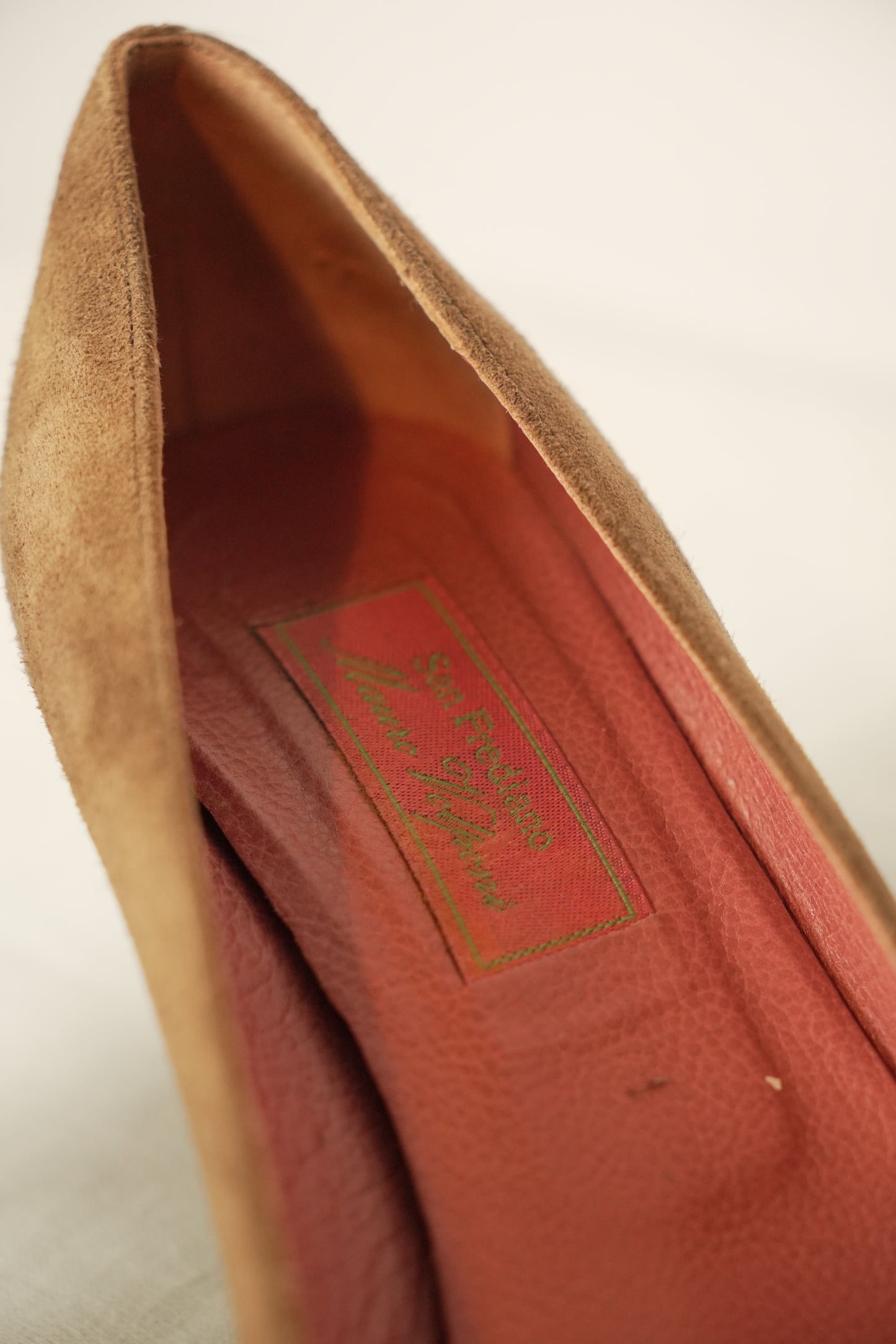 Brown Point Toe Made In Italy Kitten Heels Sz 39.5