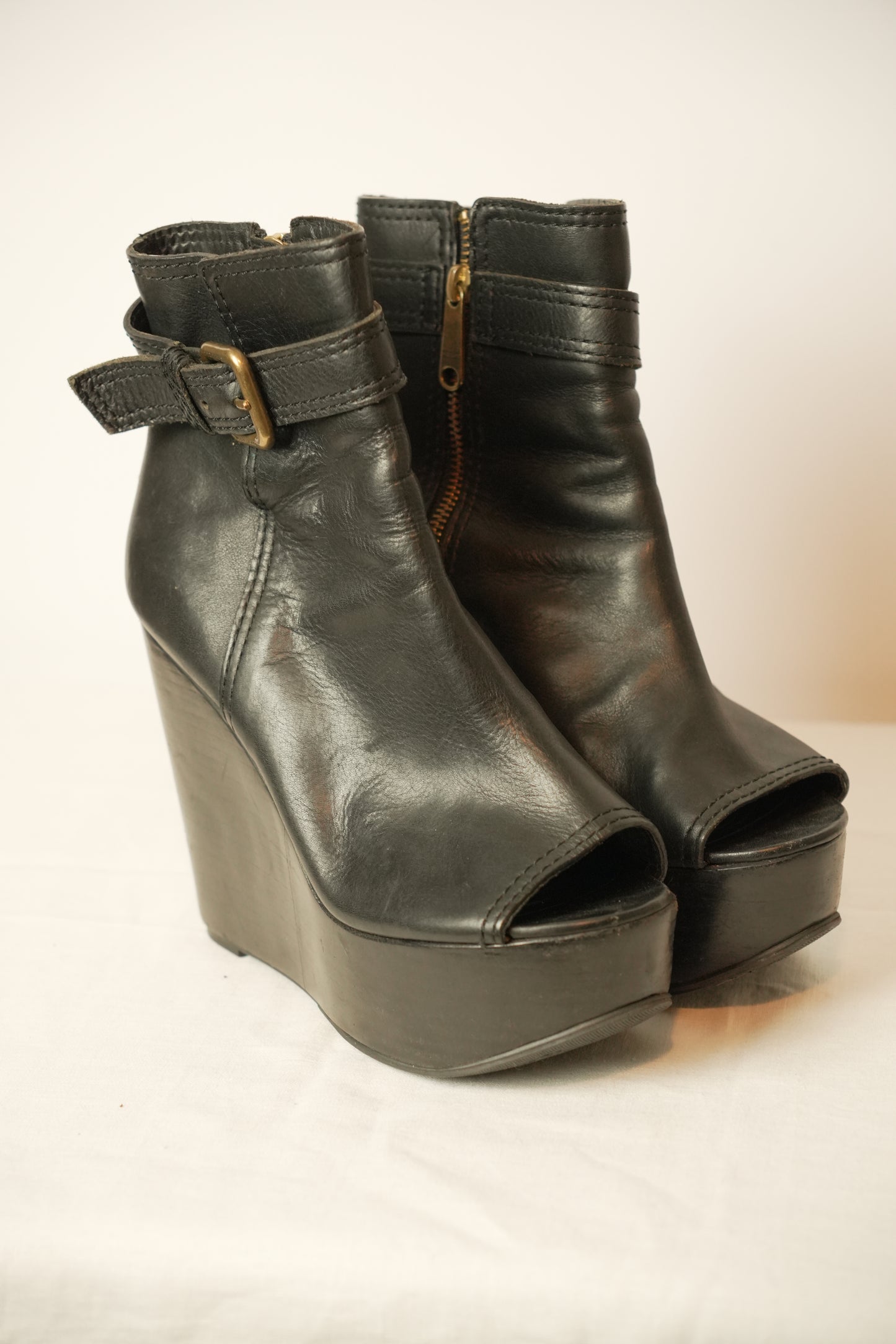 Burberry Peeptoe Leather Platform Wedges Sz 38