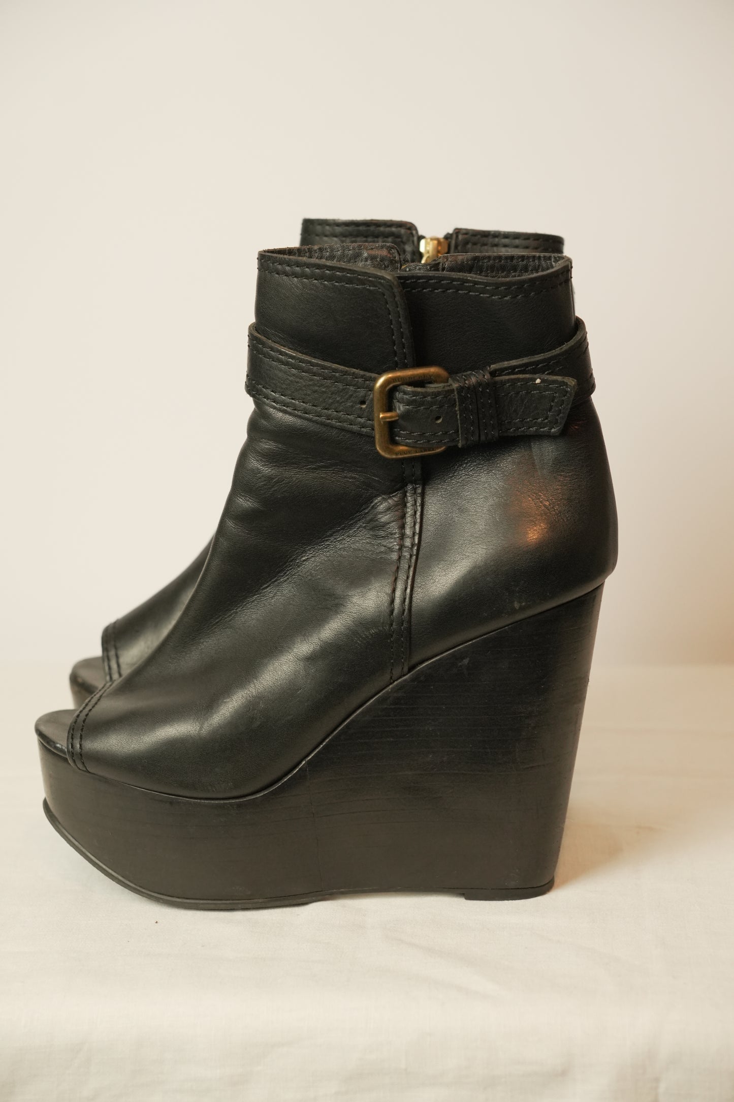 Burberry Peeptoe Leather Platform Wedges Sz 38