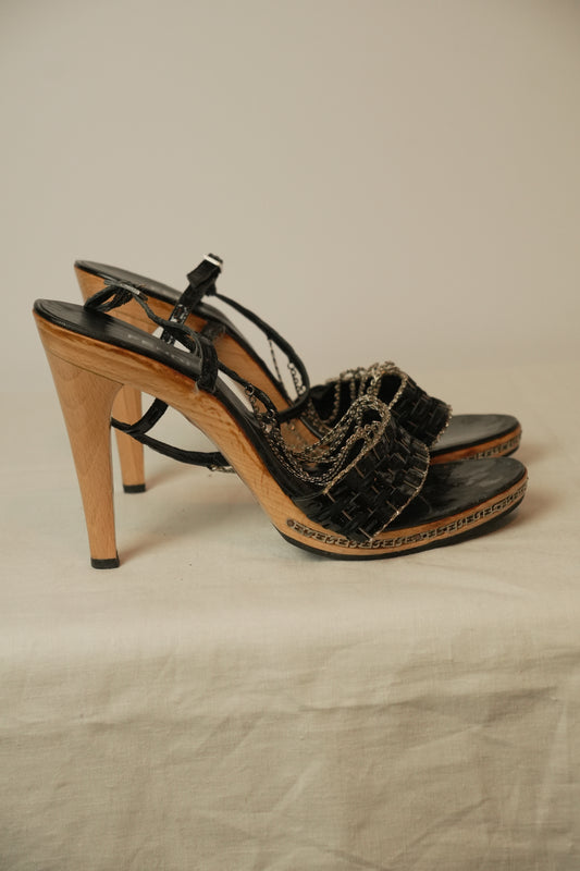 Fendi Chain Strap Heels w Metal Chain Logo Platform Sz37.5