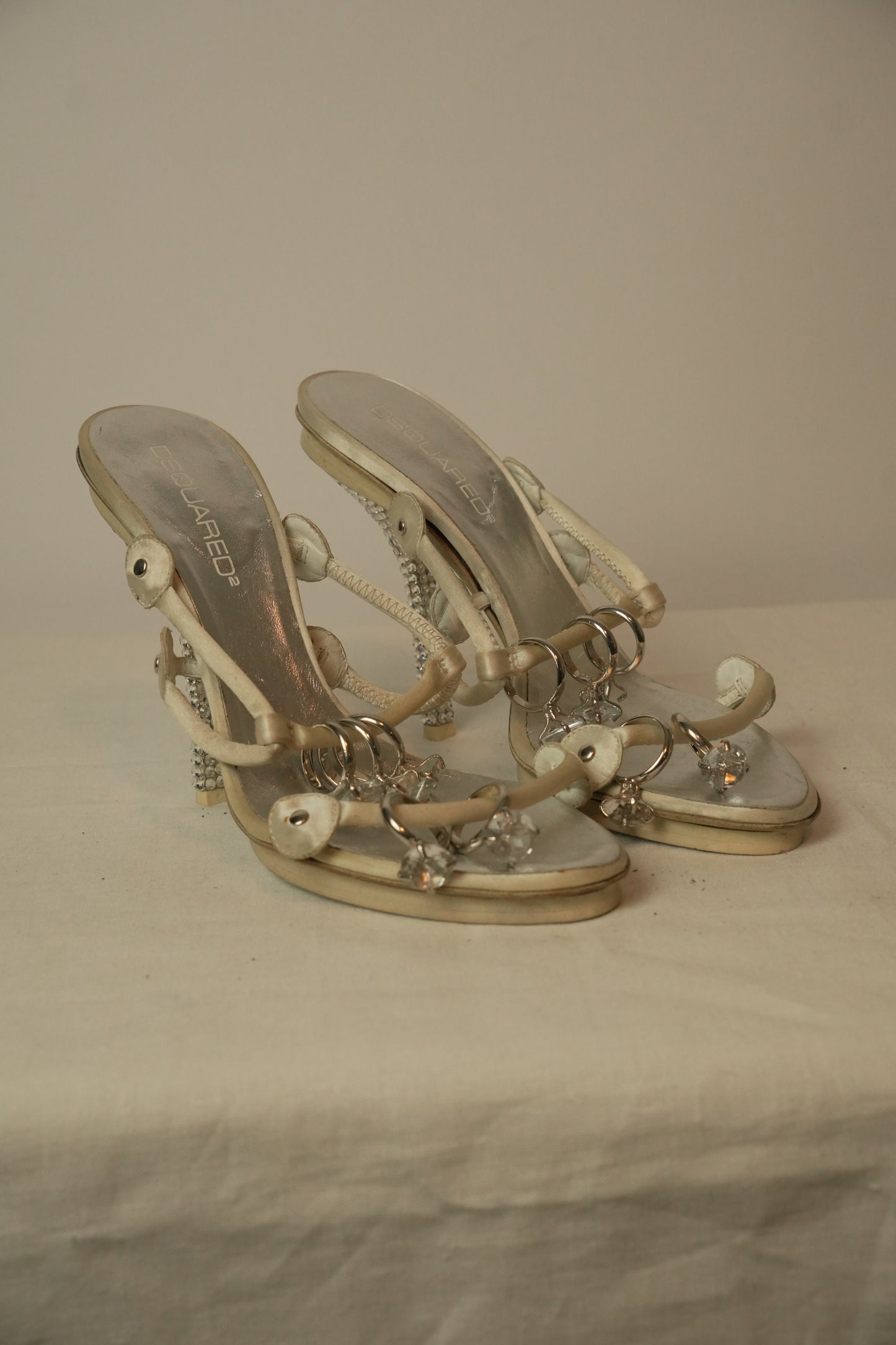 Dsquared2 Ring Crystal Heels Sz38