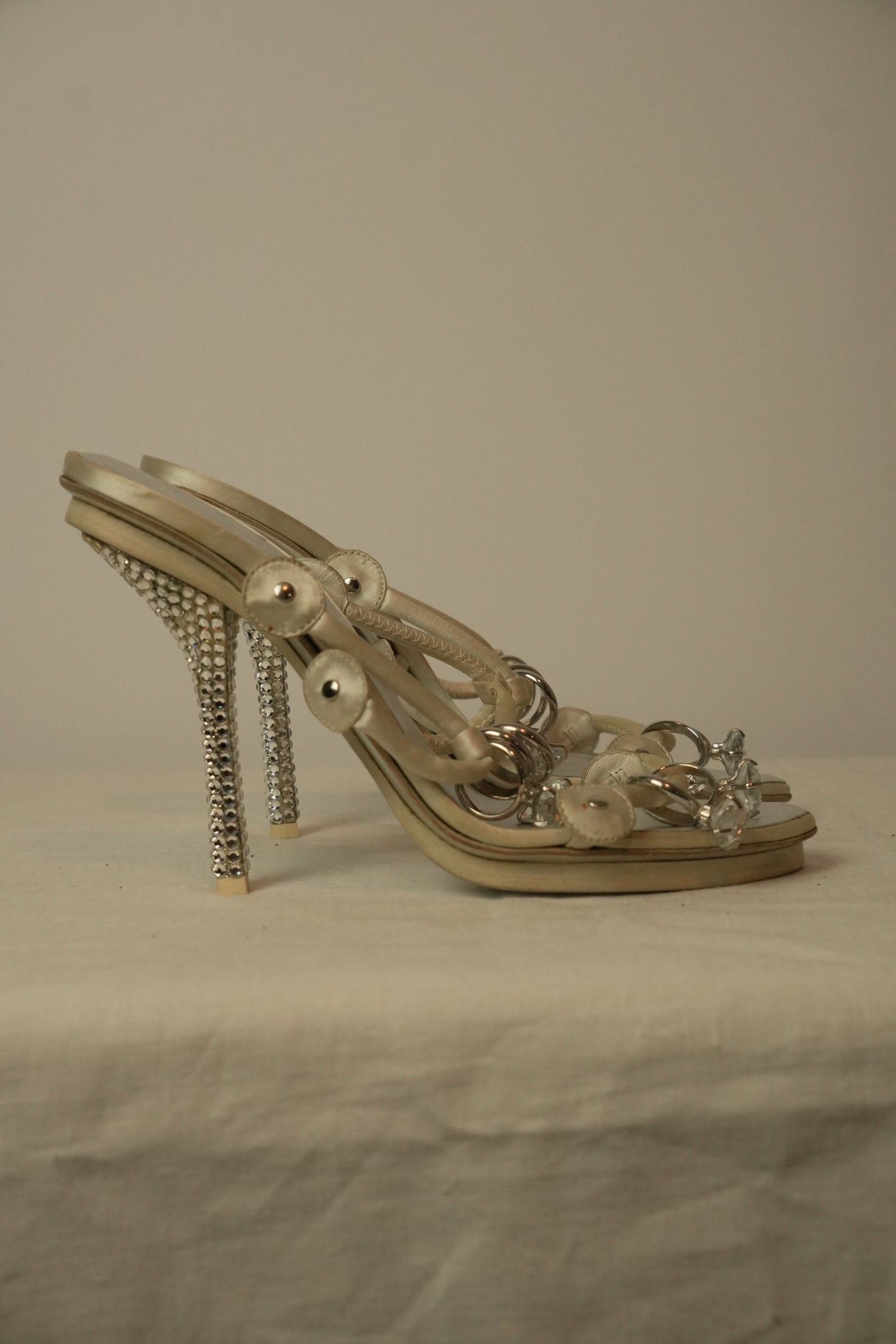 Dsquared2 Ring Crystal Heels Sz38