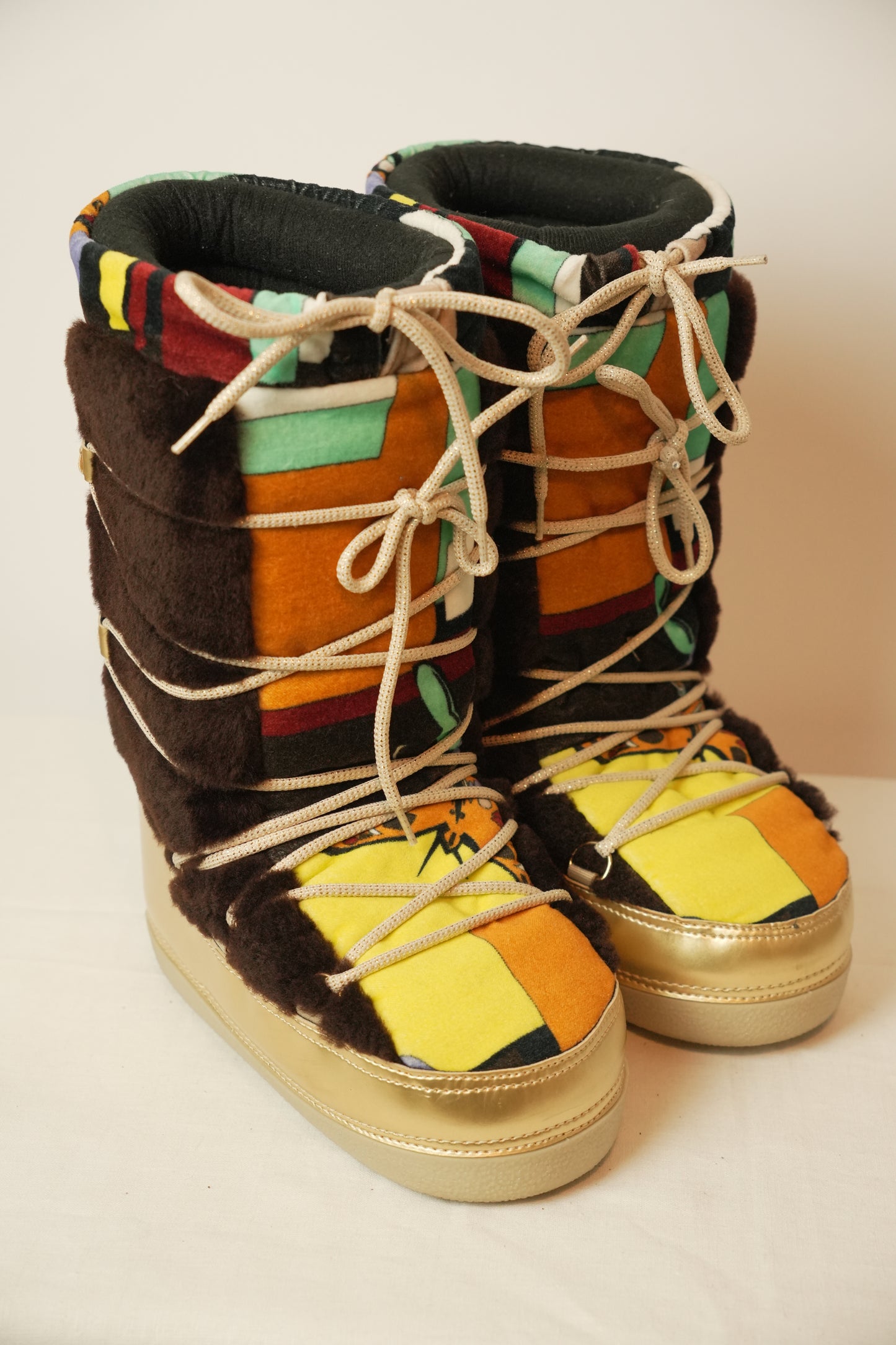Emilio Pucci Pattern Moon Snow Boots