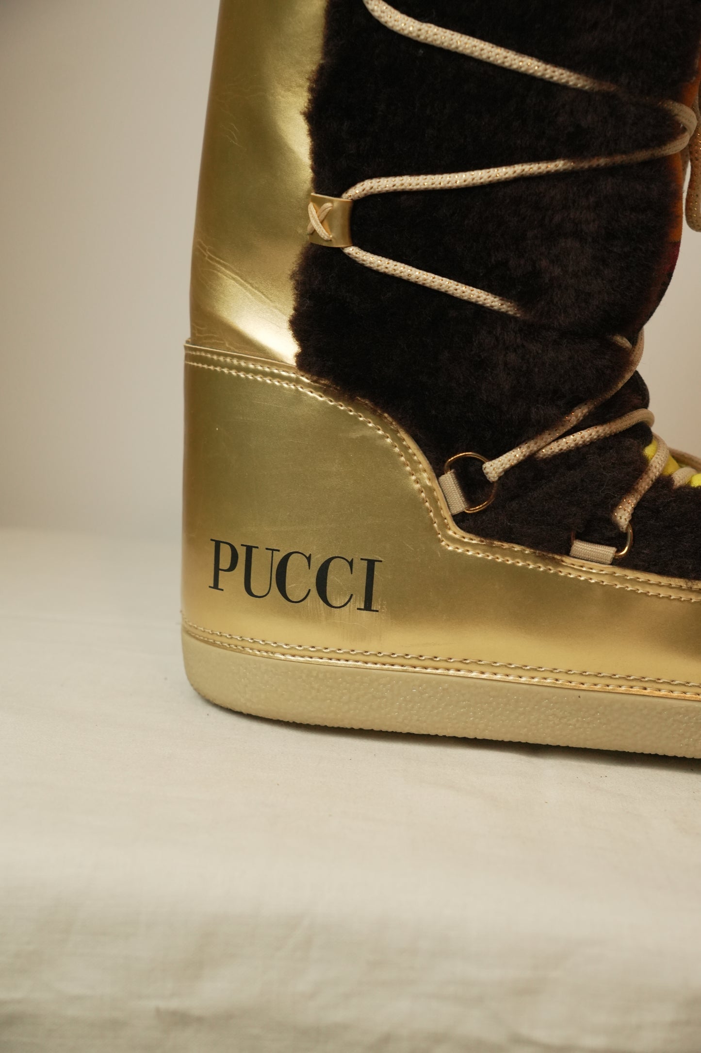 Emilio Pucci Pattern Moon Snow Boots