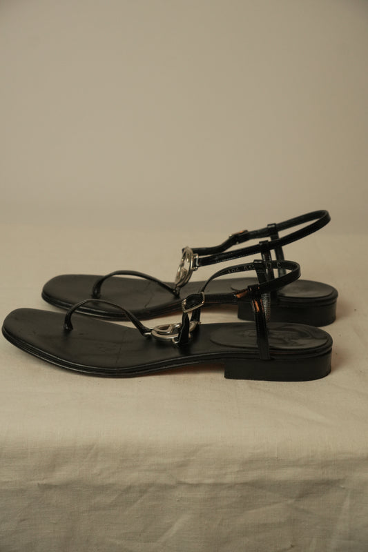 Gucci Leather Sandals w Metal Logo w box Sz37