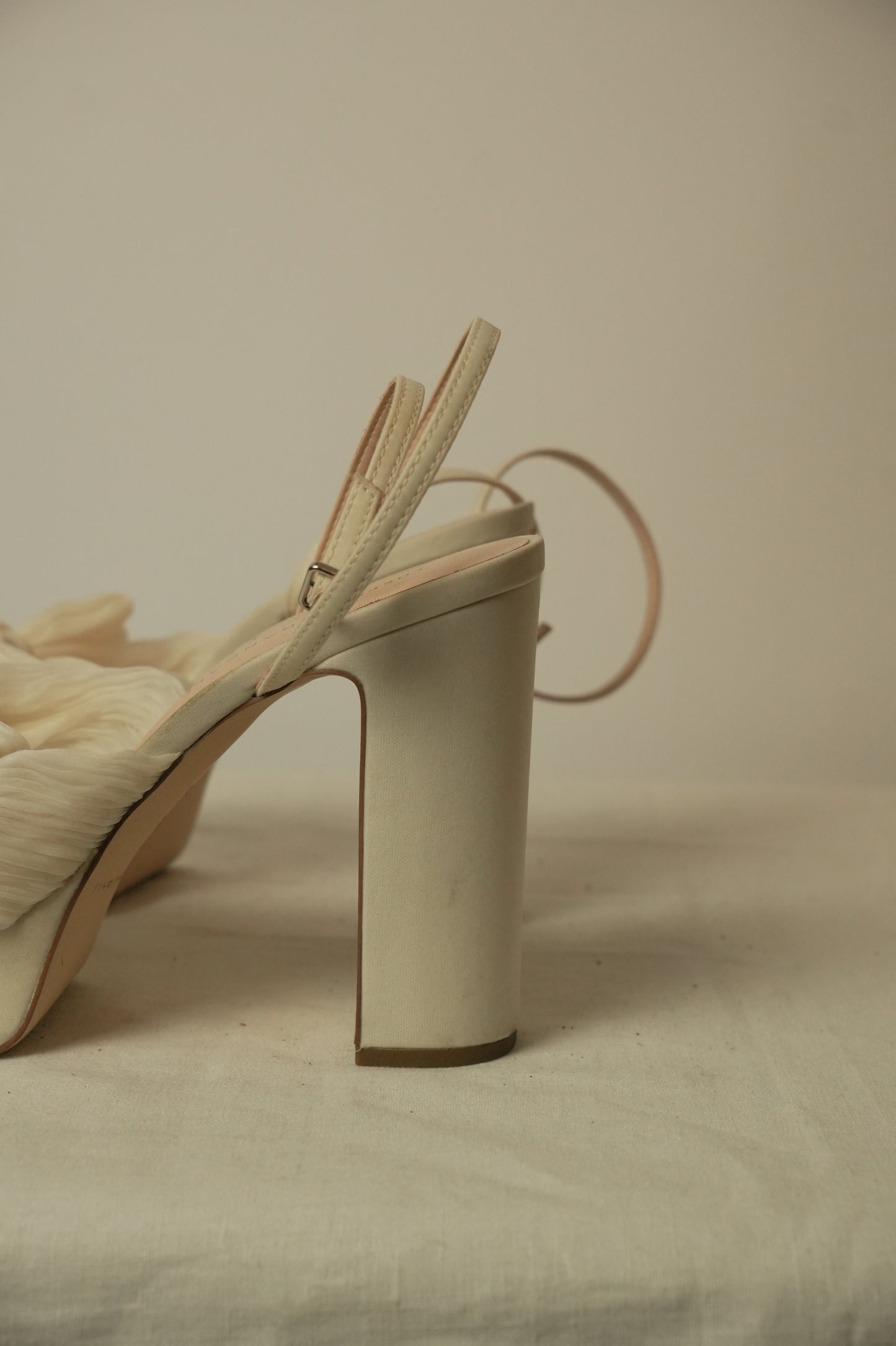 Loeffler Randall Bow Tulle Platform Heels Sz8