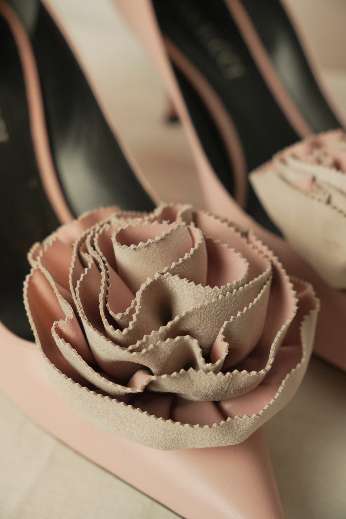 Nina Ricci Floral Motif Nude Pumps sz 37.5