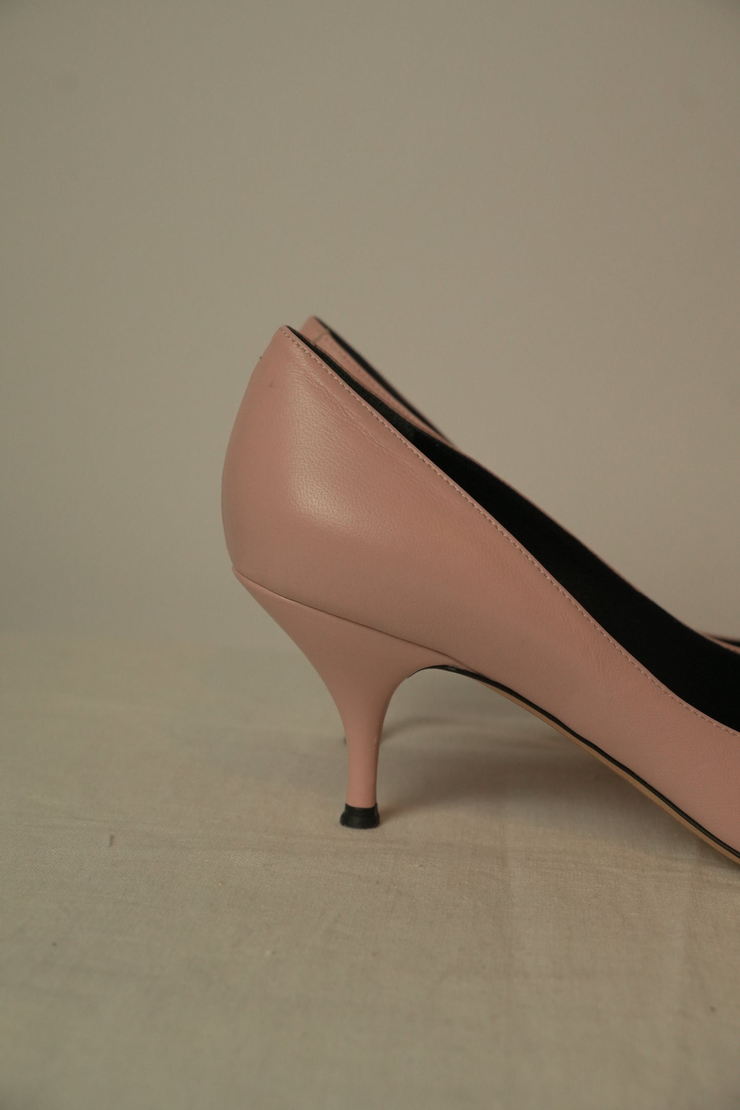 Nina Ricci Floral Motif Nude Pumps sz 37.5