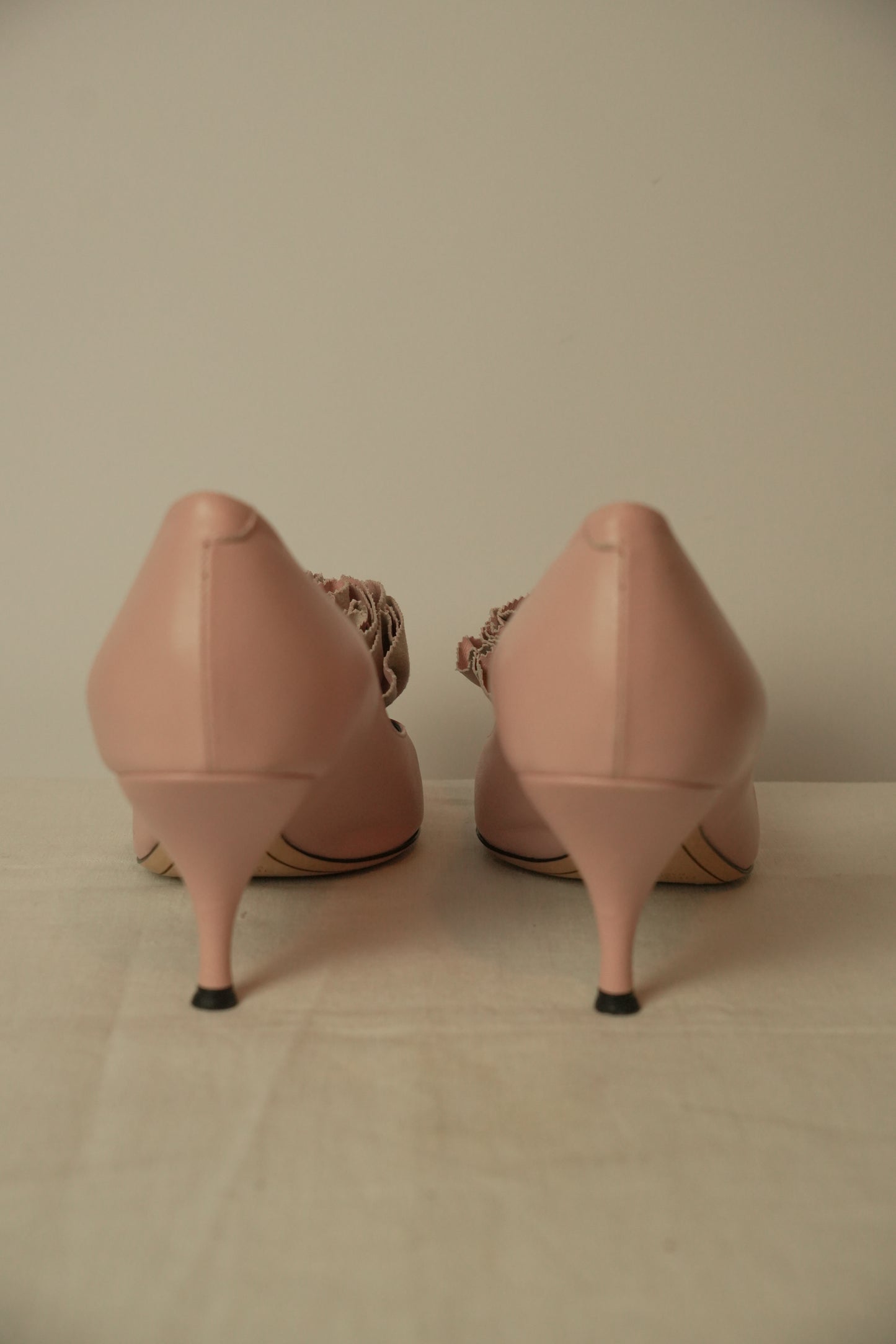 Nina Ricci Floral Motif Nude Pumps sz 37.5