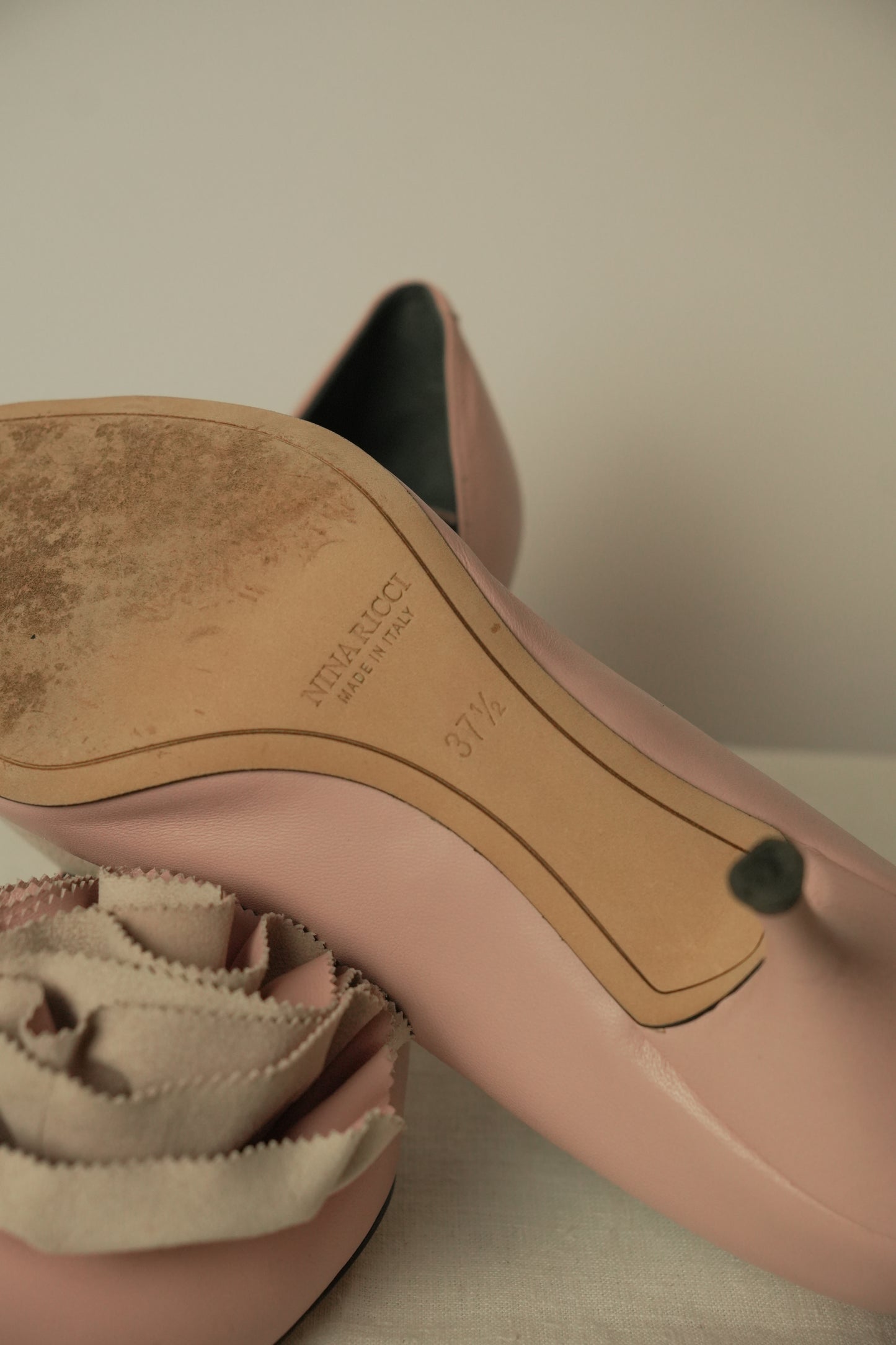 Nina Ricci Floral Motif Nude Pumps sz 37.5