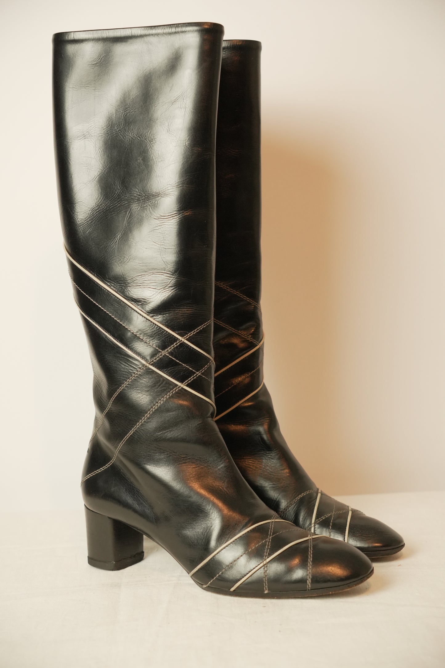 Bally Knee High Boots w White Piping