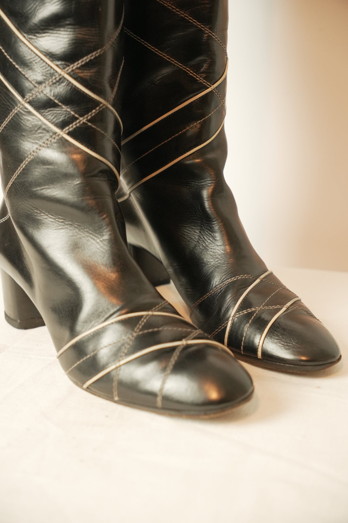 Bally Knee High Boots w White Piping