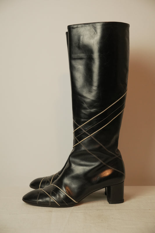 Bally Knee High Boots w White Piping