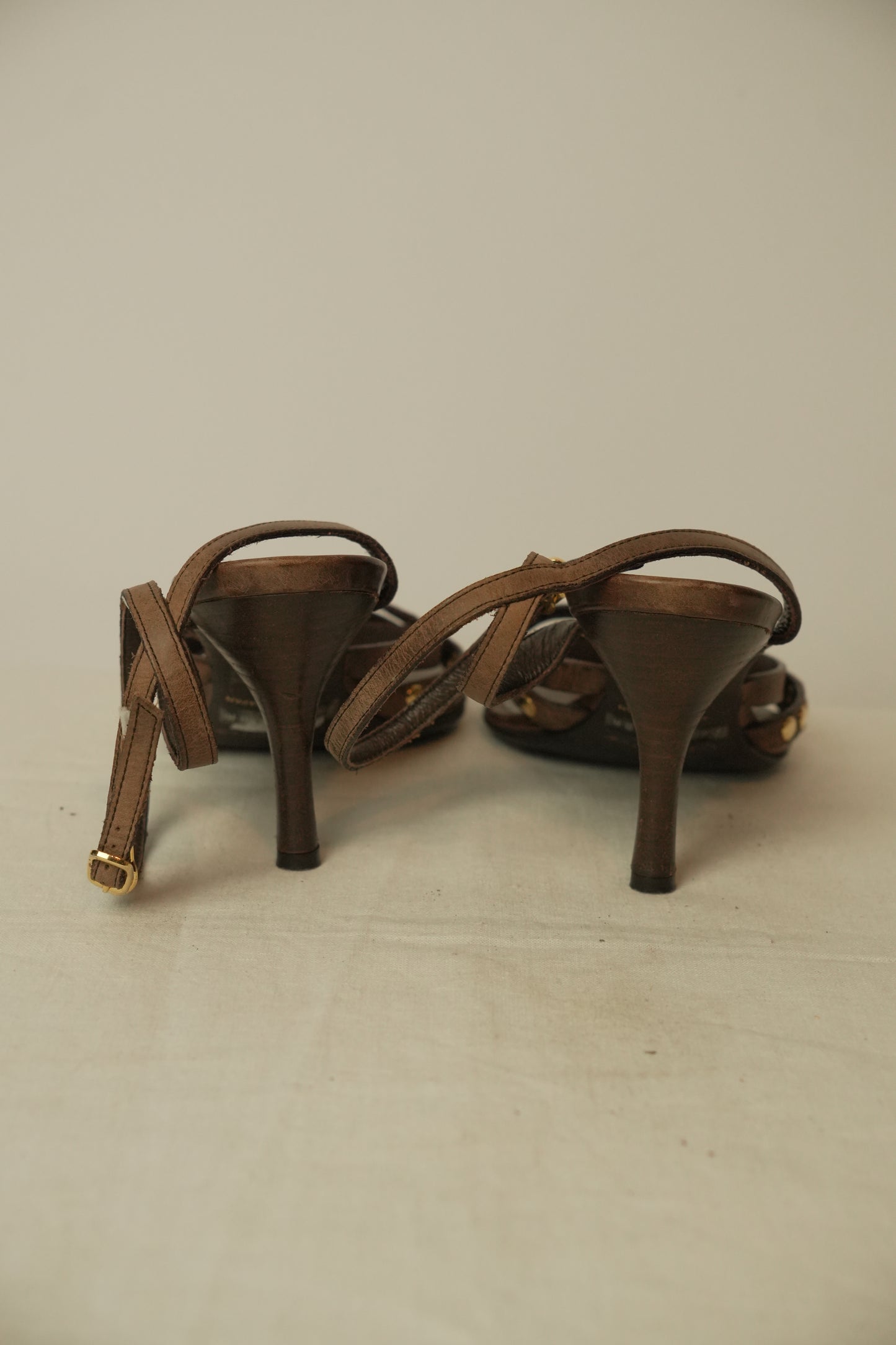 Paradis Noir Brown Cross Cross Leather Strappy Sandal Heels Sz 24.5