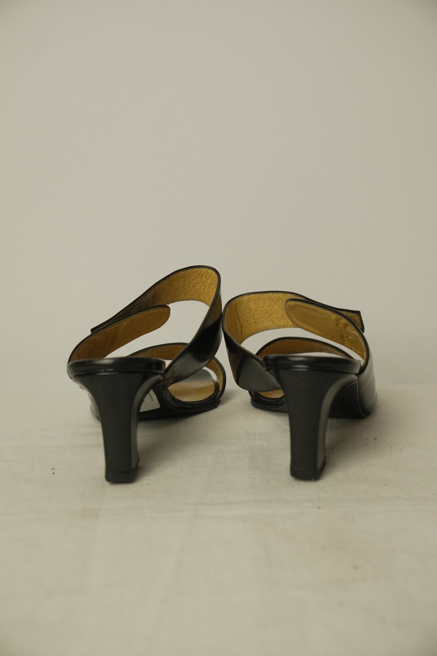 Fendi Peeptoe Leather Strap Sandal Heels Sz 36
