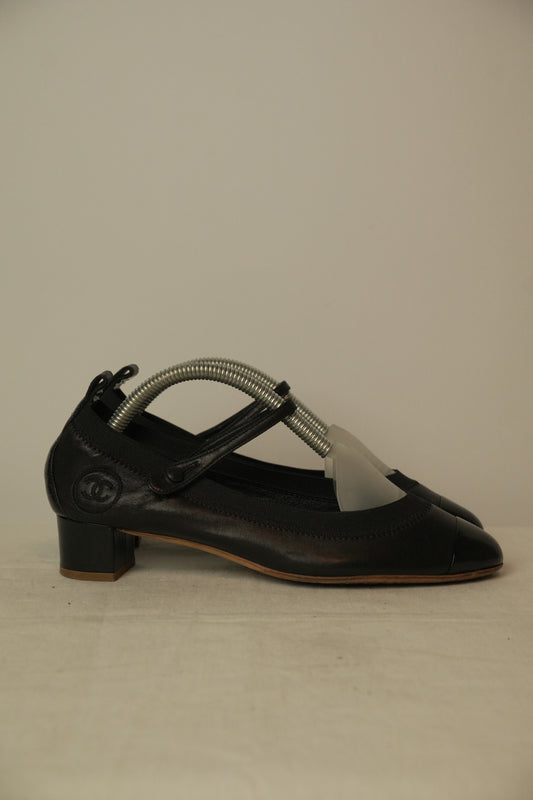Chanel Black Heel Ballet Flat Sz 36
