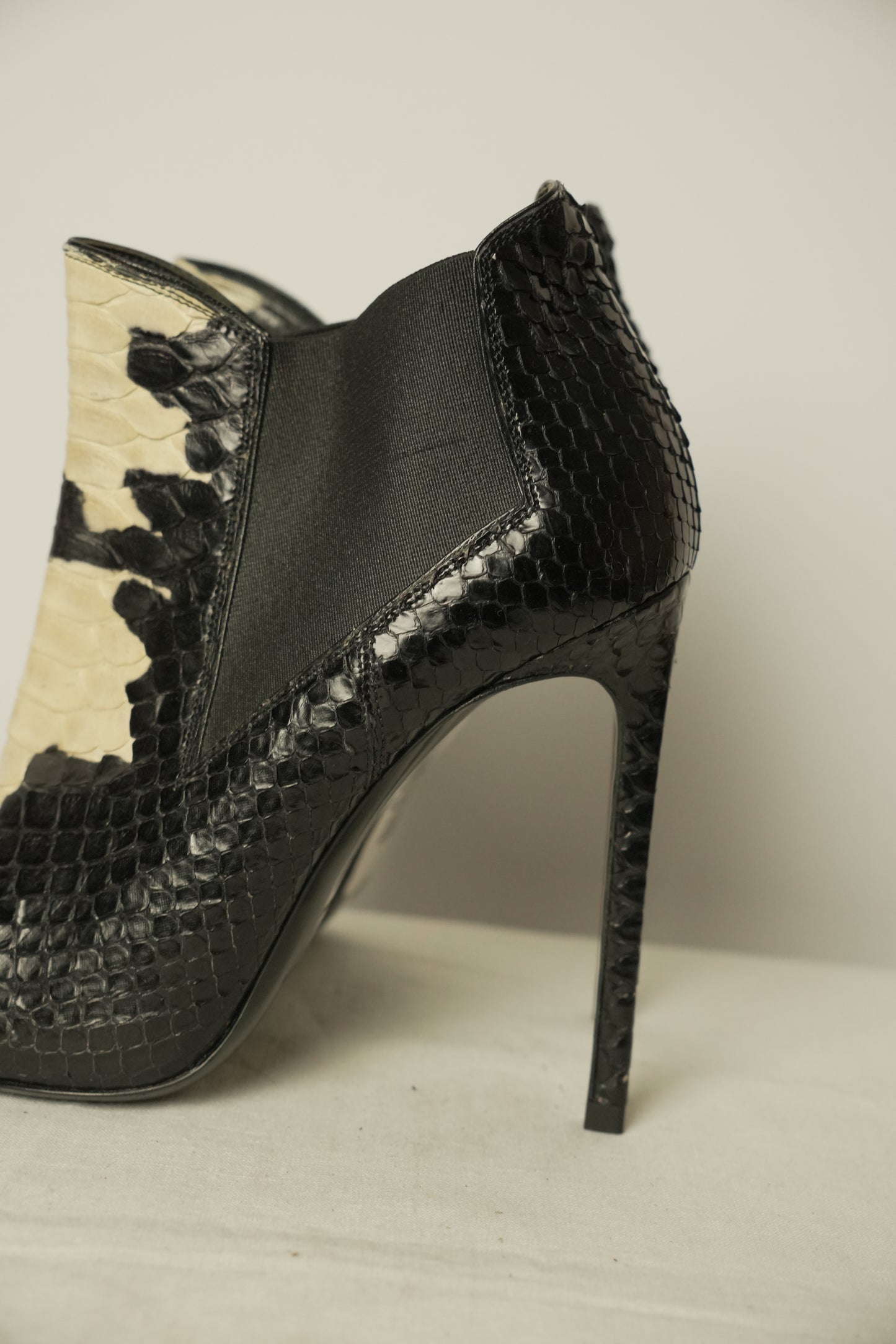 Saint Laurent Python Leather Booties Sz 36.5