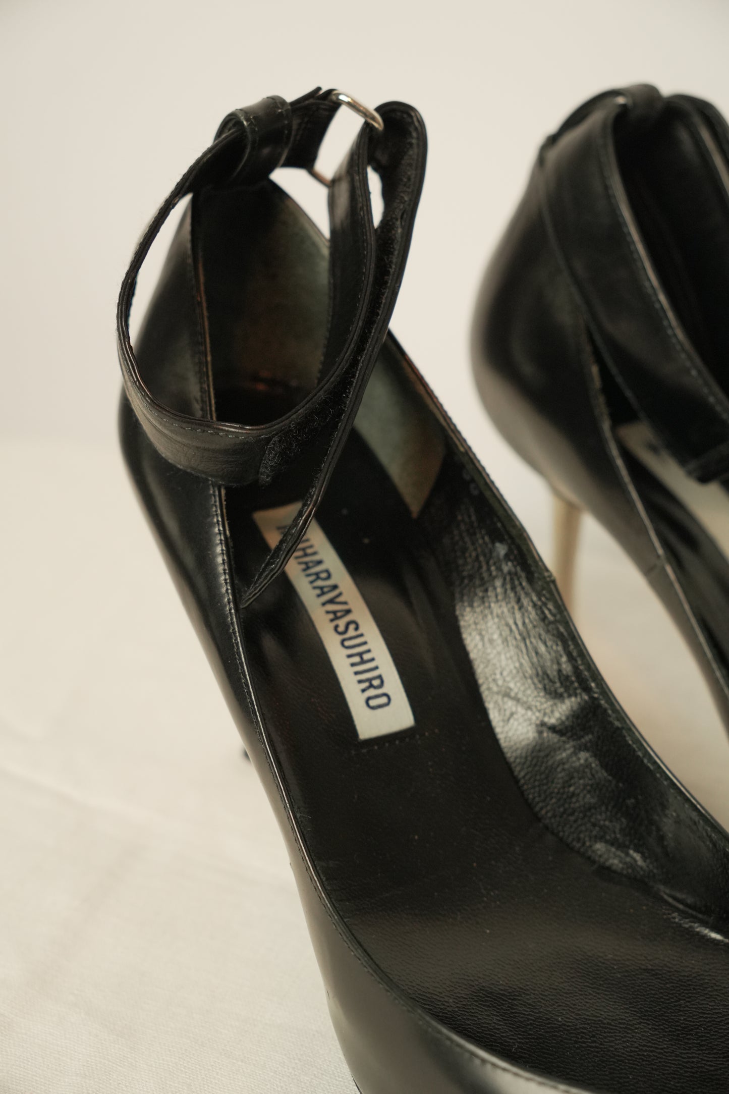 Mihara Yasuhiro Toe Cleavage Leather Metal Pumps w Ankle Strap Sz24