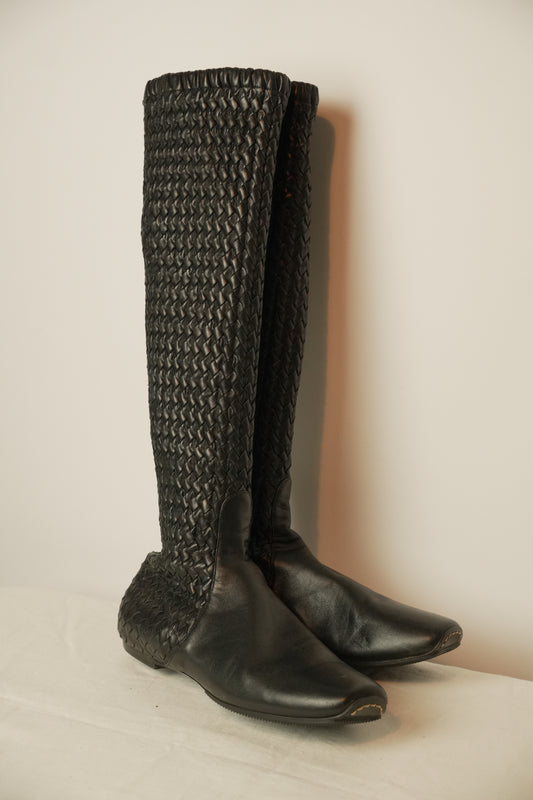 Bottega Veneta Intrecciato Leather woven flat Boots sz 6.5 with dust bag