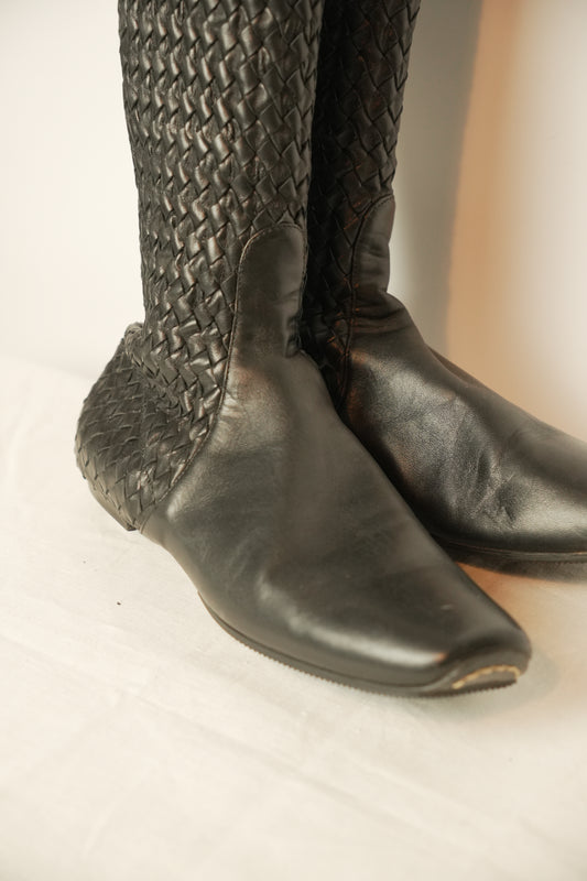 Bottega Veneta Intrecciato Leather woven flat Boots sz 6.5 with dust bag