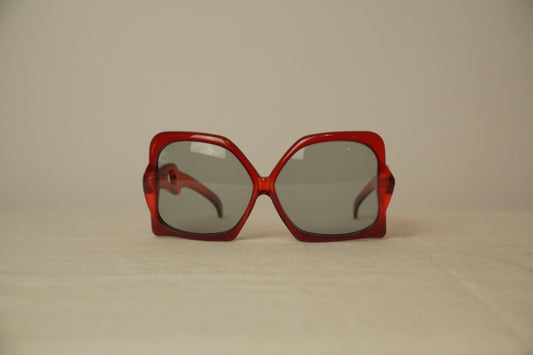 Miss Dior Red Square Oversized Sunglasses